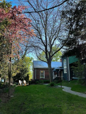 Jackson's Falls Country Inn